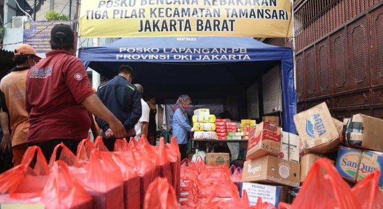 Cerita Inspiratif Adipati Relawan Bantu Korban Kebakaran, Kegiatan Positif Volunteer