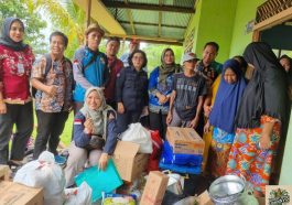 Tim Komunitas Relawan Indonesia Serahkan Bantuan Untuk Korban Kebakaran di Kemayoran