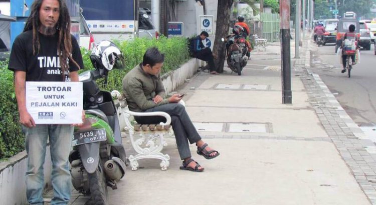 Aktivis Komunitas Relawan Colorado: Organisasi Pembaruan Jalan Untuk Pejalan Kaki