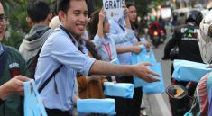 Kegiatan Relawan Bulan Puasa Ramadhan, Aktif Berbagi Takjil Gratis di Jalan