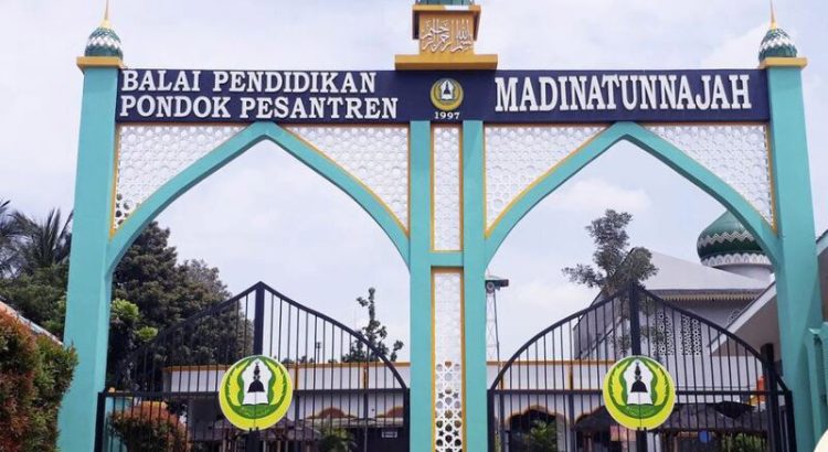 Peran Relawan Colorado: Menebarkan Kebaikan di Pondok Pesantren Madinatunnajah