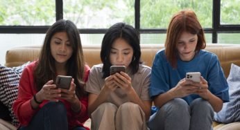 Komunitas Sosial Digital sebagai Media Perubahan Sosial, Politik, dan Budaya Global