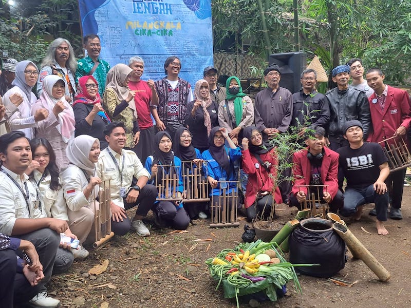komunitas peduli lingkungan